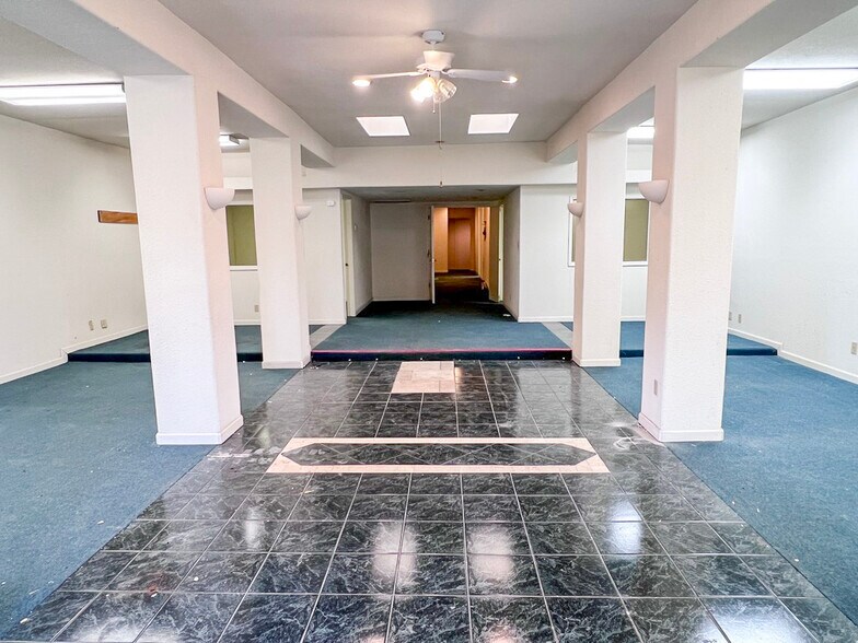 More Photos Of 1616 Alhambra Ave, Martinez Storefront For Lease