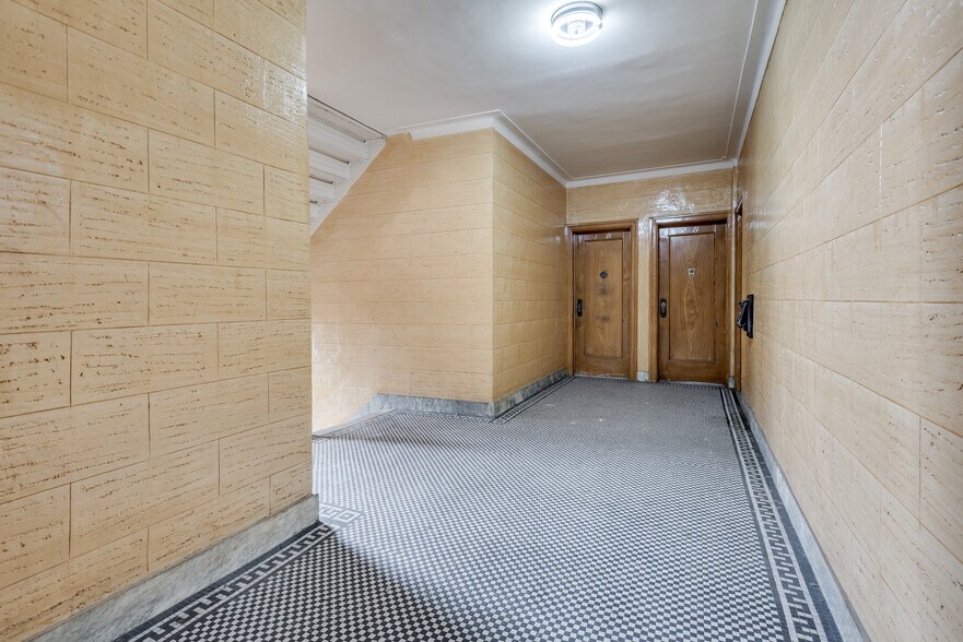 More Photos Of 87-87 116th St, Richmond Hill Multifamily For Sale