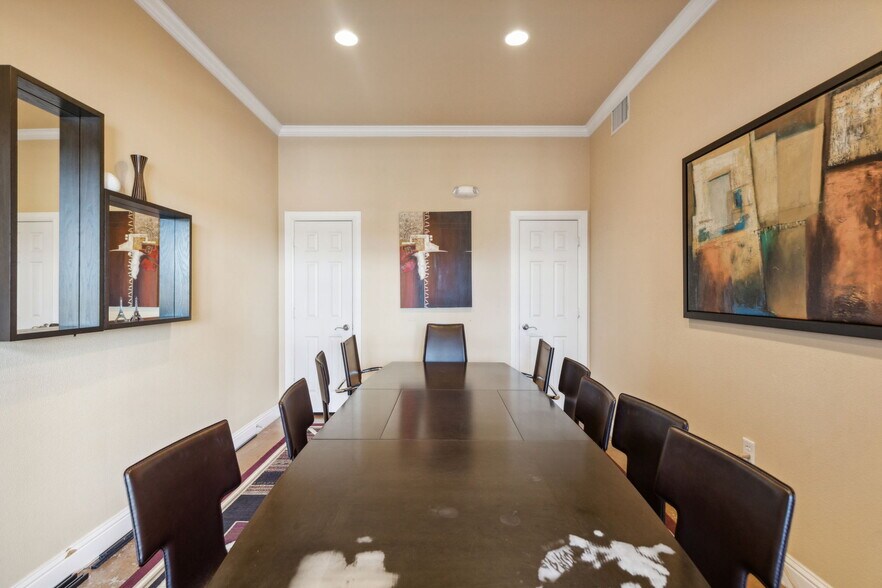 More Photos Of 3202 N Shiloh Rd, Garland Office For Sale
