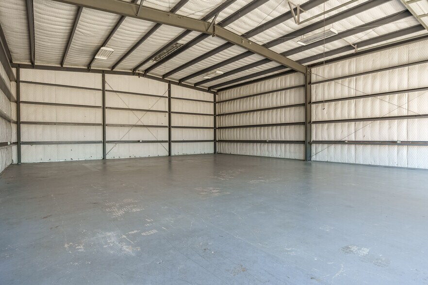 More Photos Of 407 10th st, Fulton Industrial For Sale