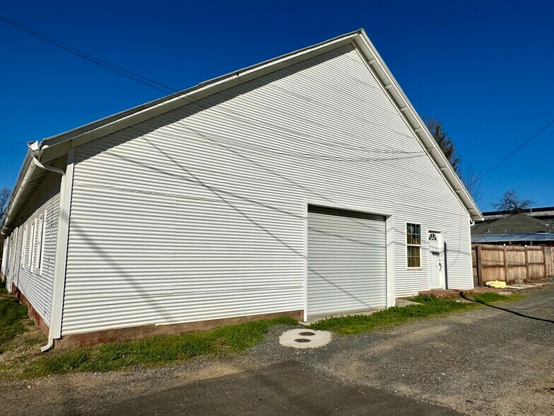 More Photos Of 18729 Carter St, Tuolumne Flex For Sale