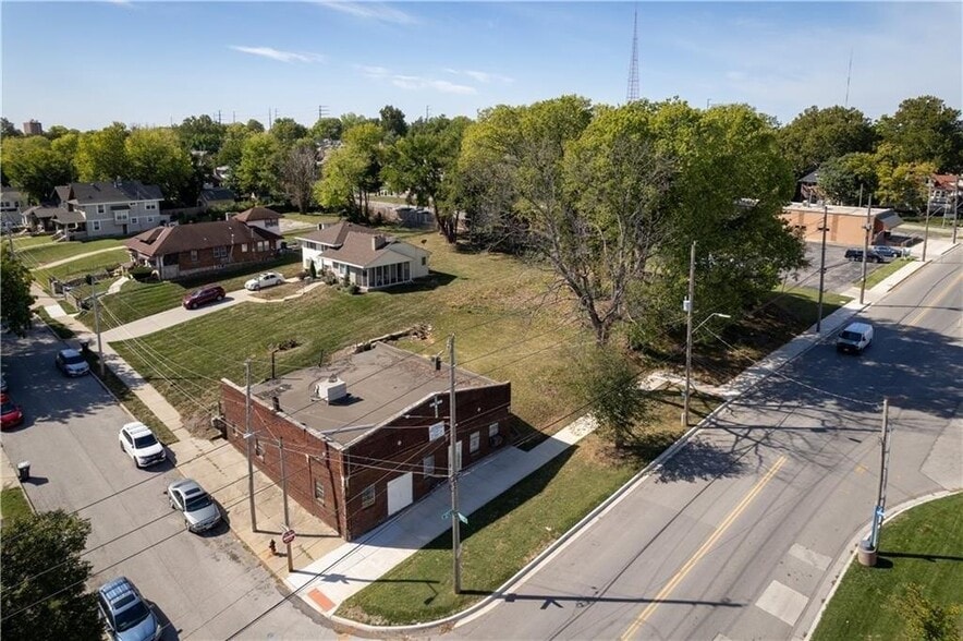 More Photos Of 1335 E 27th St, Kansas City Religious Facility For Sale