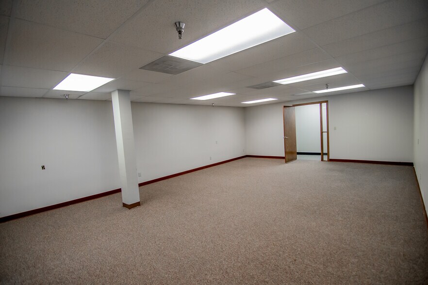 More Photos Of 631 Saint Anne St, Rapid City Medical For Lease