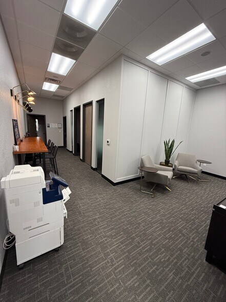 More Photos Of 15932 Jackson Creek Pky, Monument Storefront Retail Office For Lease