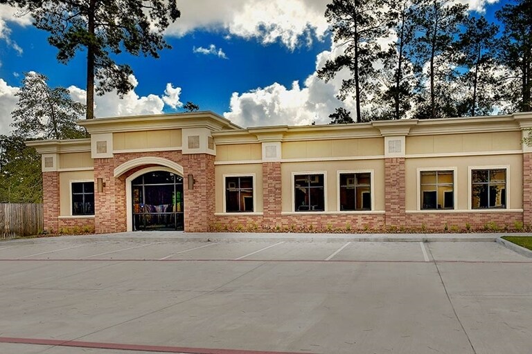 More Photos Of 8101 Kuykendahl Rd, The Woodlands Office For Lease