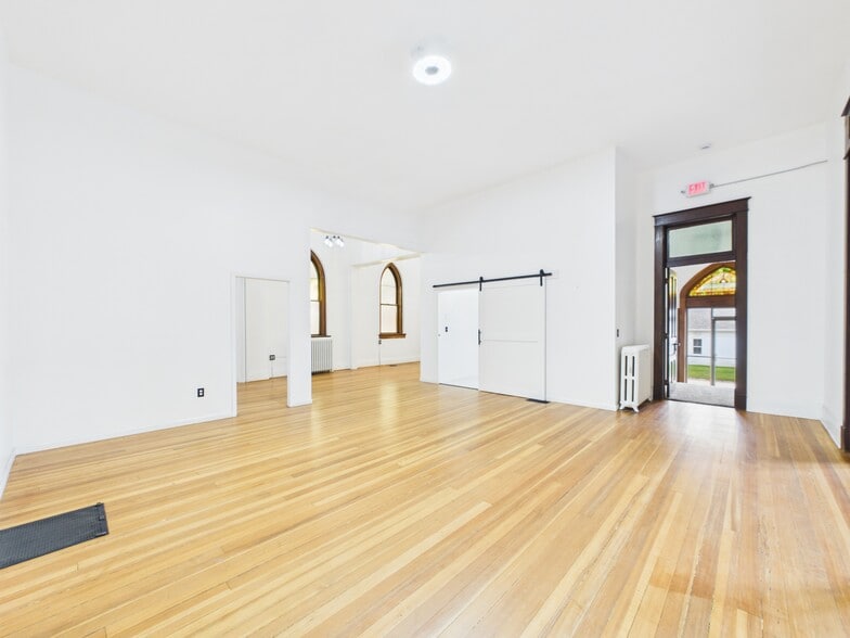 More Photos Of 220 E 6th St, Minden Office Residential For Sale