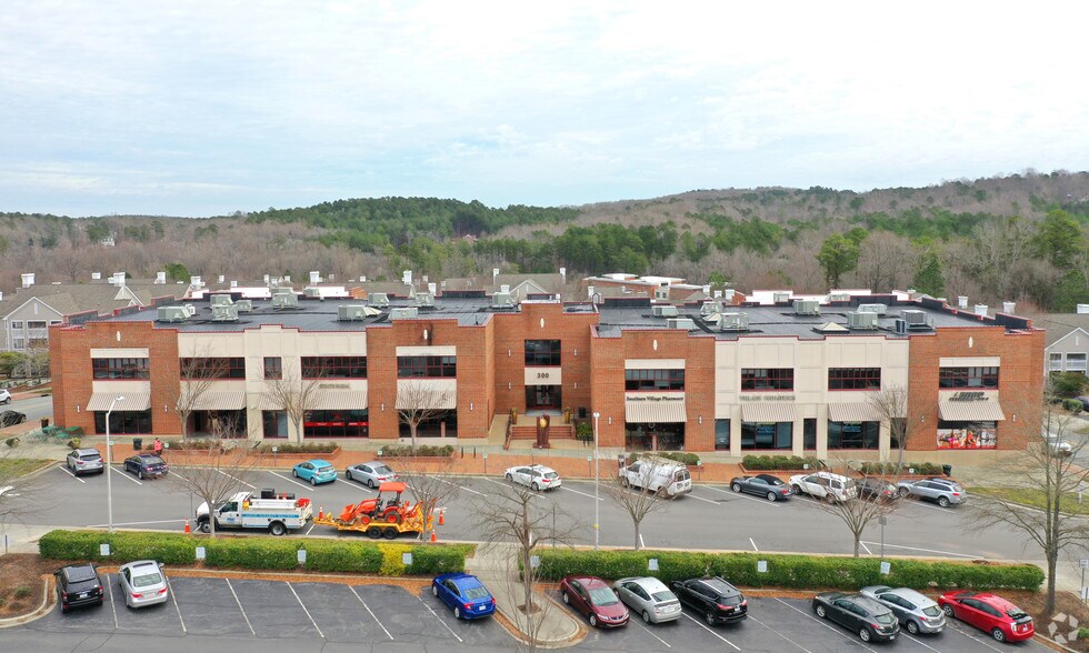More Photos Of 300 Market St, Chapel Hill Medical For Lease
