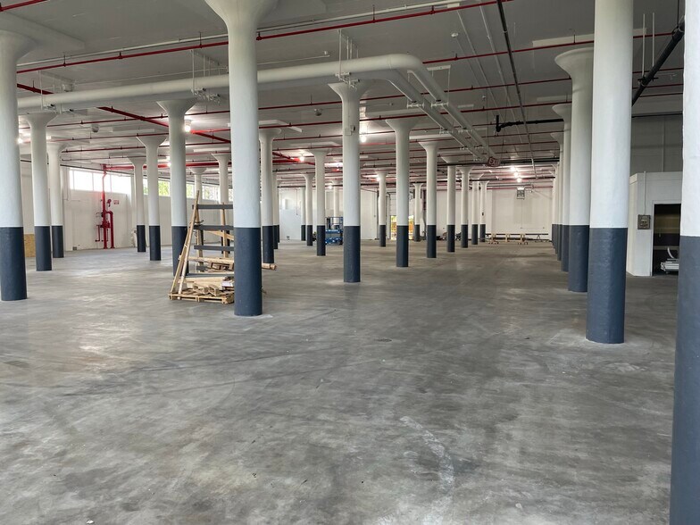 More Photos Of 180 Mill St, Cranston Distribution For Lease