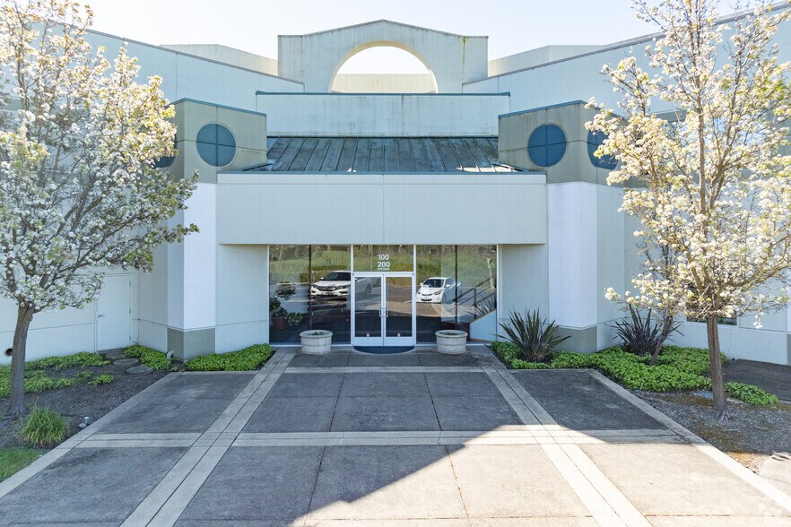 More Photos Of 1450 Technology Ln, Petaluma Warehouse For Lease