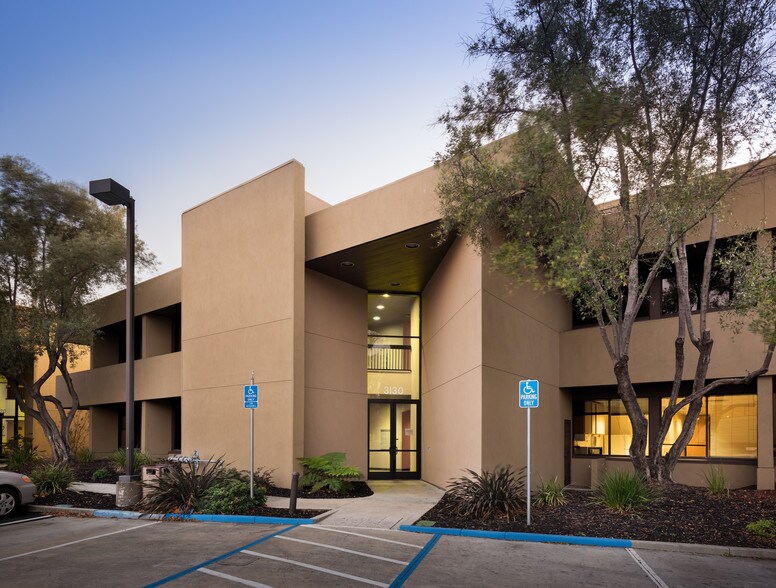 More Photos Of 3100 De la Cruz Blvd, Santa Clara Unknown For Lease