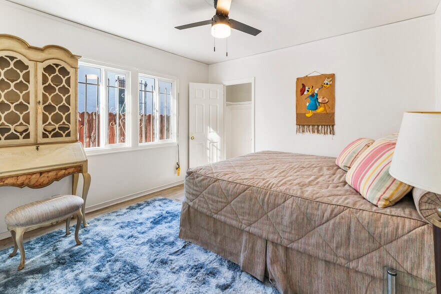 More Photos Of 6504 Bancroft Ave, Oakland Apartments For Sale