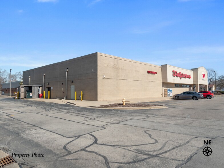 Primary Photo Of 540 N Schmale Rd, Carol Stream Drugstore For Sale
