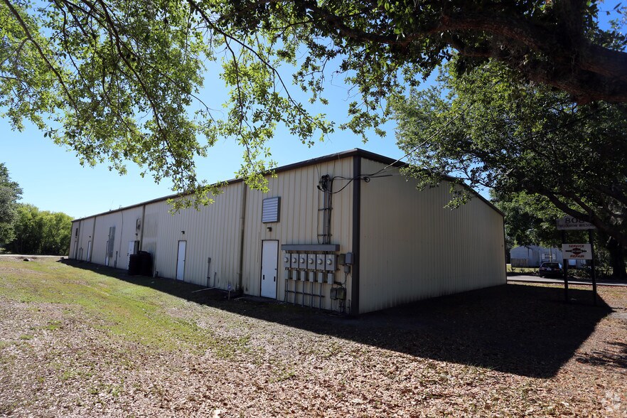 More Photos Of 808 Woodrow Wilson St, Plant City Warehouse For Lease