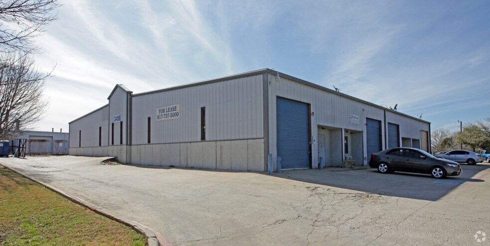 More Photos Of 3406 S Cooper St, Arlington Flex For Lease