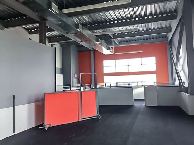 More Photos Of 526 Richmond Ter, Staten Island Warehouse For Lease