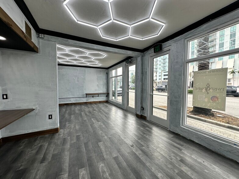 More Photos Of 111 S 21st Ave, Hollywood Office For Lease