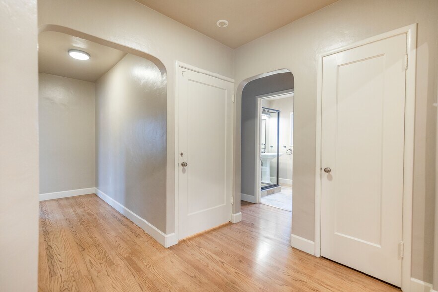 More Photos Of 2229 24th St, Sacramento Apartments For Sale