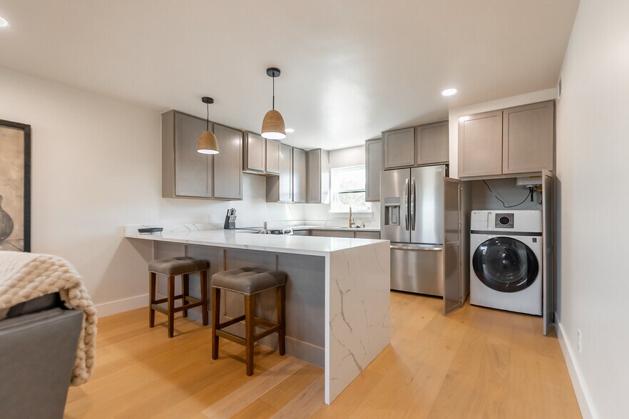 More Photos Of 701 W Highpoint Dr, Stillwater Apartments For Sale