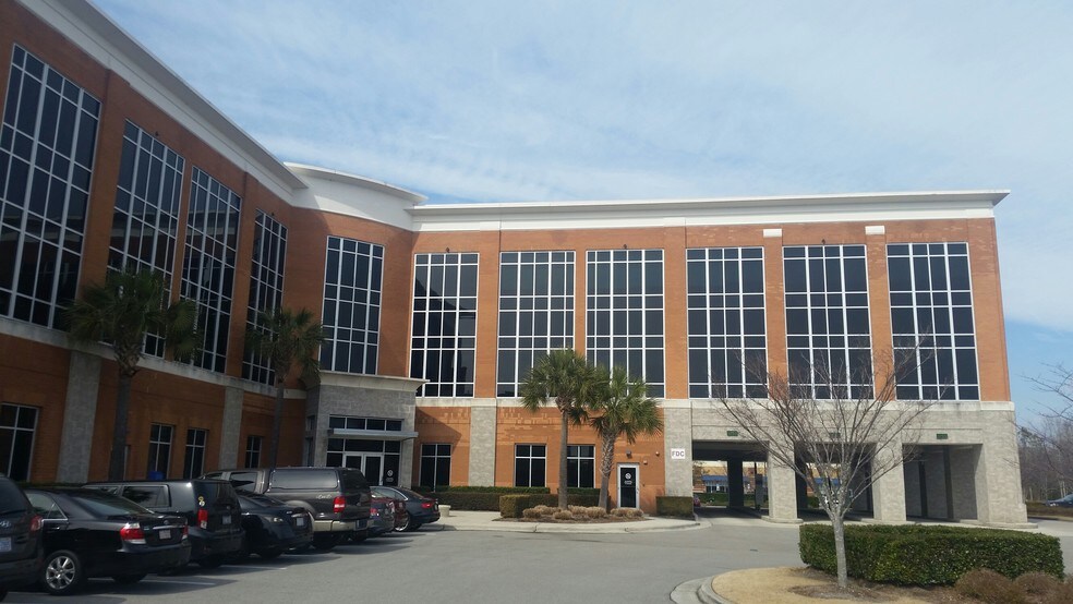 More Photos Of 1001 Military Cutoff Rd, Wilmington Medical For Lease