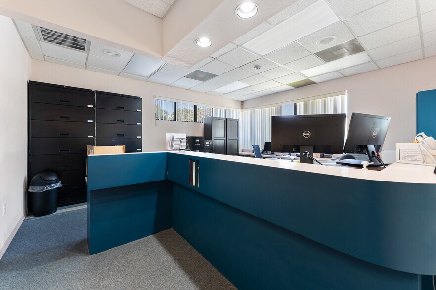 More Photos Of 3820 Tampa Rd, Palm Harbor Medical For Lease