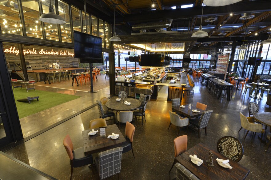 More Photos Of 323 N Gilbert Rd, Gilbert Restaurant For Sale