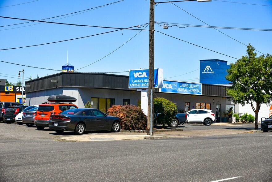 More Photos Of 2935-2945 NE Sandy Blvd, Portland Storefront For Sale