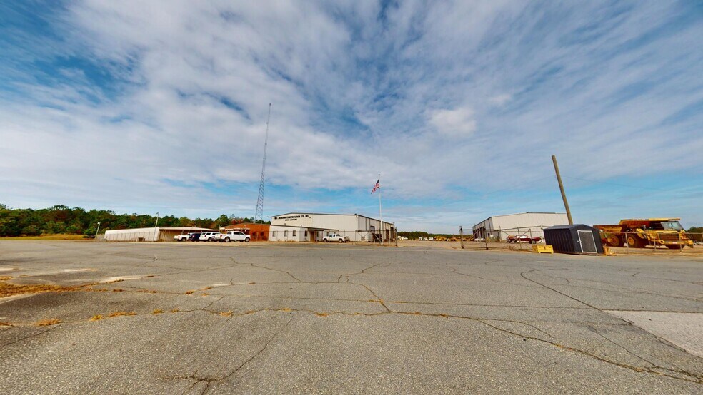 More Photos Of 11708 GA Highway 24 W, Sandersville Warehouse For Sale