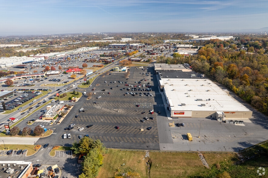 More Photos Of 1701-1729 Massey Blvd, Hagerstown Unknown For Lease