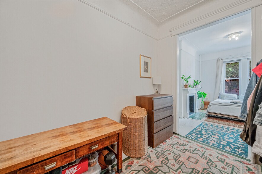 More Photos Of 542 Bergen St, Brooklyn Apartments For Sale