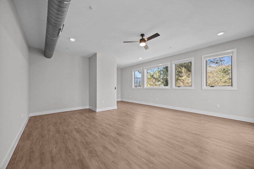 More Photos Of 315 Haywood Rd, Asheville Storefront Retail Residential For Sale
