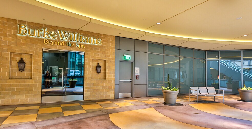 More Photos Of 15301 Ventura Blvd, Sherman Oaks Unknown For Lease