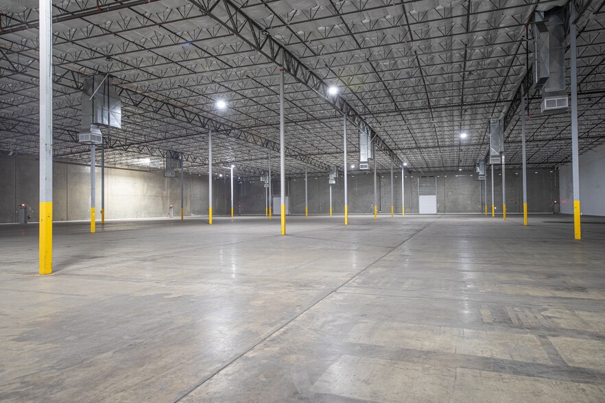More Photos Of 3643 Finch Rd, Modesto Warehouse For Lease