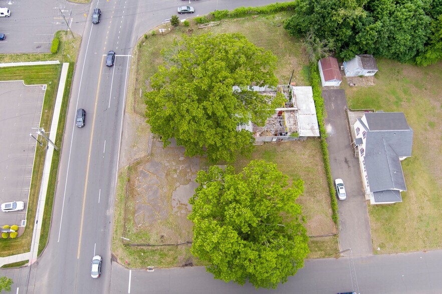 More Photos Of 11 Montowese Ave, North Haven Land For Lease