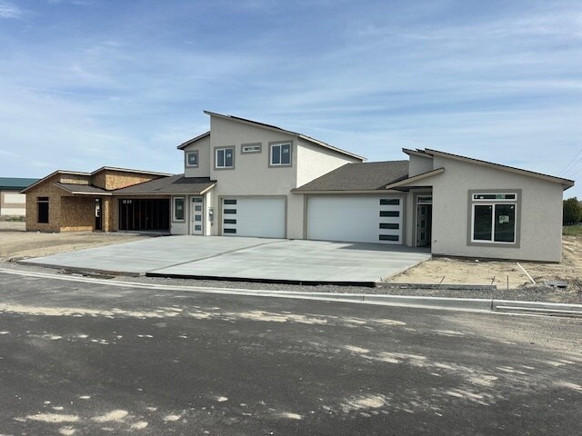 More Photos Of 1101-1109 Fairhaven Loop, Richland Apartments For Sale