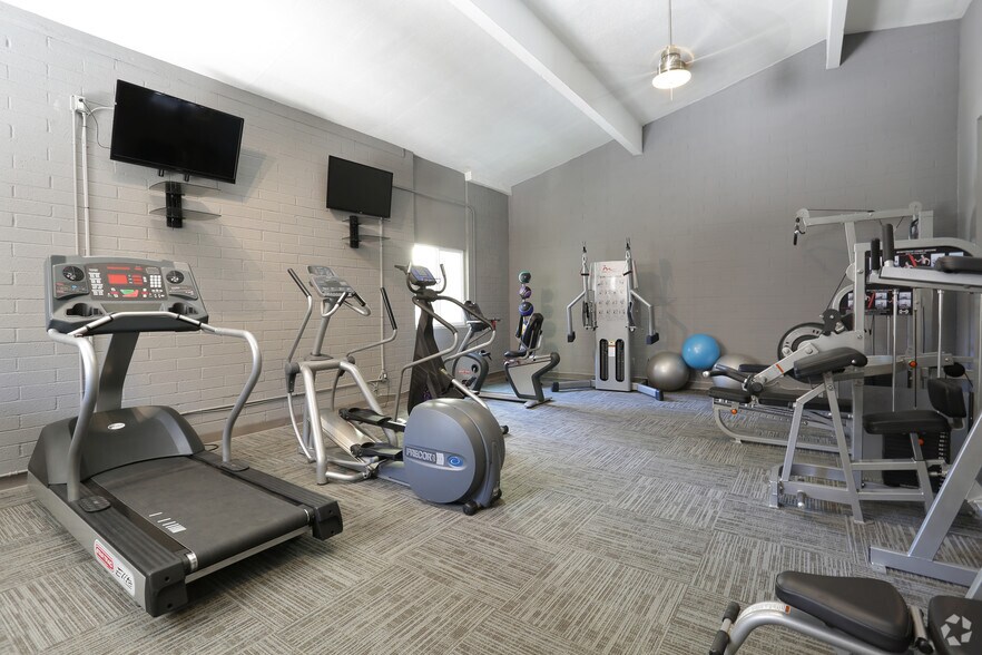 More Photos Of 6666 E Golf Links Rd, Tucson Apartments For Sale