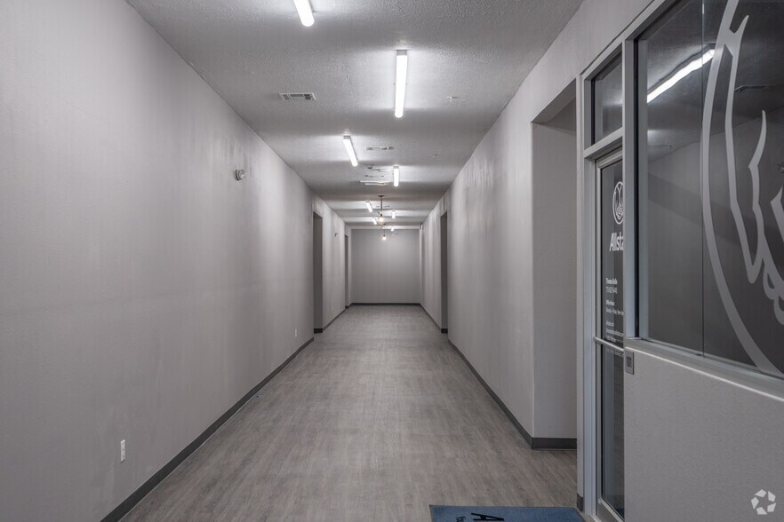 More Photos Of 11800 Magnolia Pky, Manvel Office For Lease