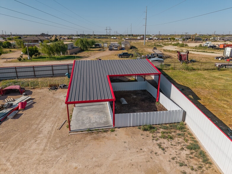 More Photos Of 411 Wein, Odessa Industrial For Sale