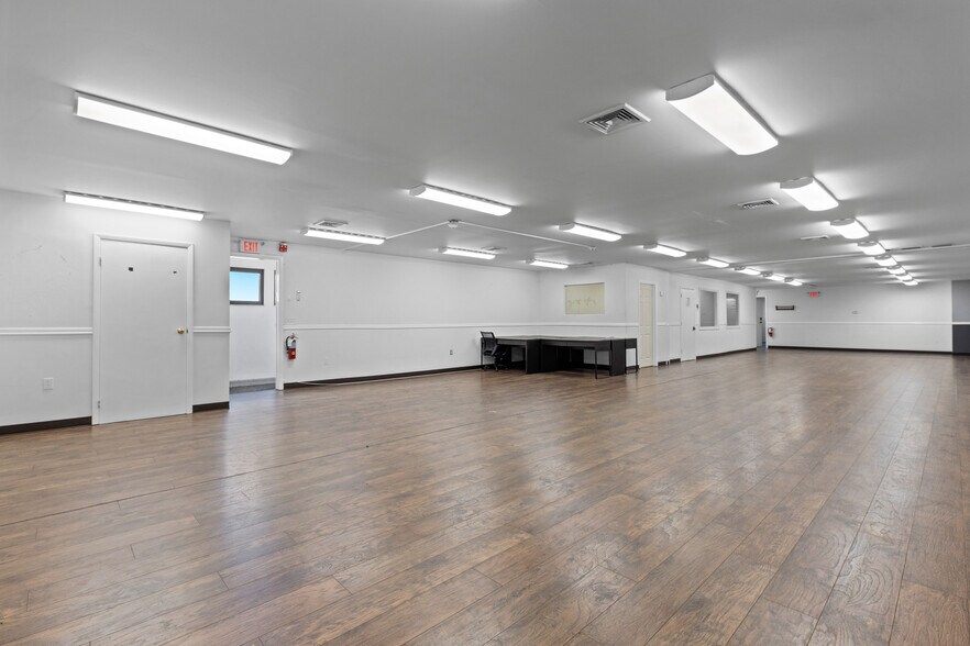 More Photos Of 75A New Brunswick Ave, Perth Amboy Office For Lease