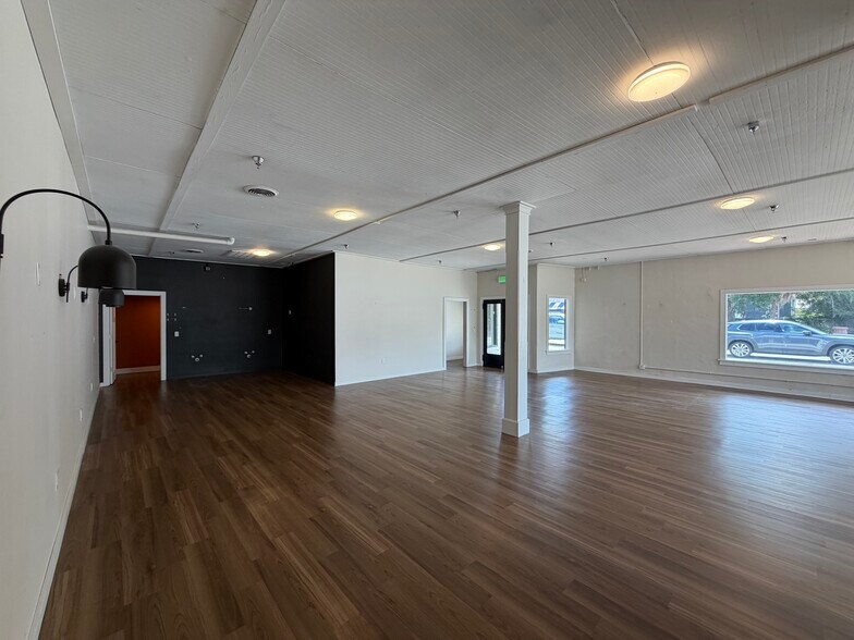 Primary Photo Of 7797 W Main St, Ridgeland Storefront Retail Residential For Lease