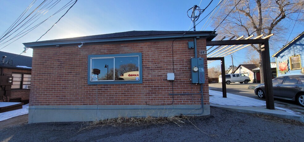 More Photos Of 733 S Wells Ave, Reno Storefront Retail Residential For Sale