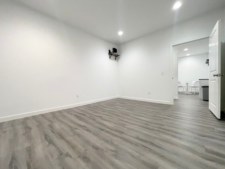 More Photos Of 55 Linker Mountain Rd, Dover Light Manufacturing For Sale