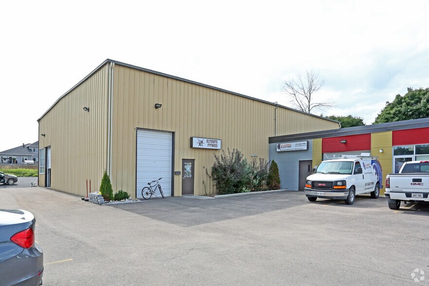 More Photos Of 53 James St, Arnprior Flex For Sale