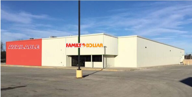 More Photos Of 711 S Main St, Seymour Freestanding For Sale