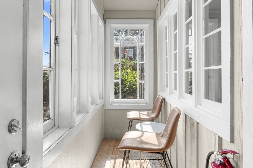 More Photos Of , Jenner Unknown For Sale