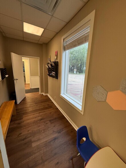More Photos Of 421 N Sam Rayburn Fwy, Sherman Medical For Lease