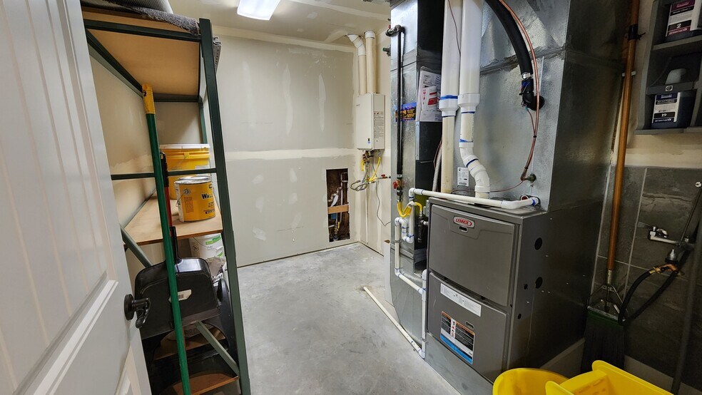 More Photos Of 3946 Professional Way, Idaho Falls Warehouse For Lease
