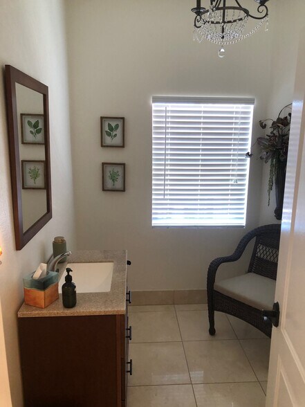 More Photos Of 668 E Redlands Blvd, Redlands Office For Sale