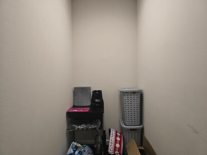 More Photos Of 440 Cobia Dr, Katy Medical For Sale