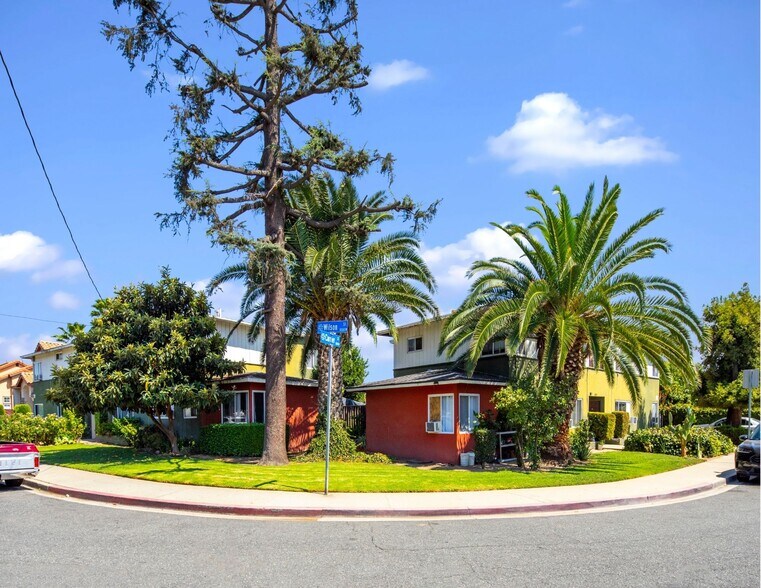More Photos Of 1072 W Wilson St, Pomona Apartments For Sale