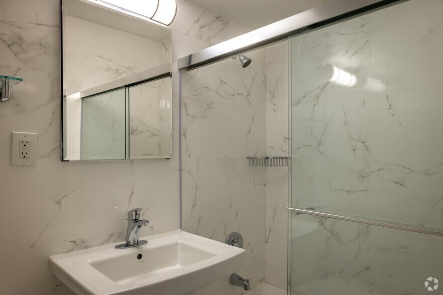 More Photos Of 20 Marshall St, Irvington Apartments For Lease